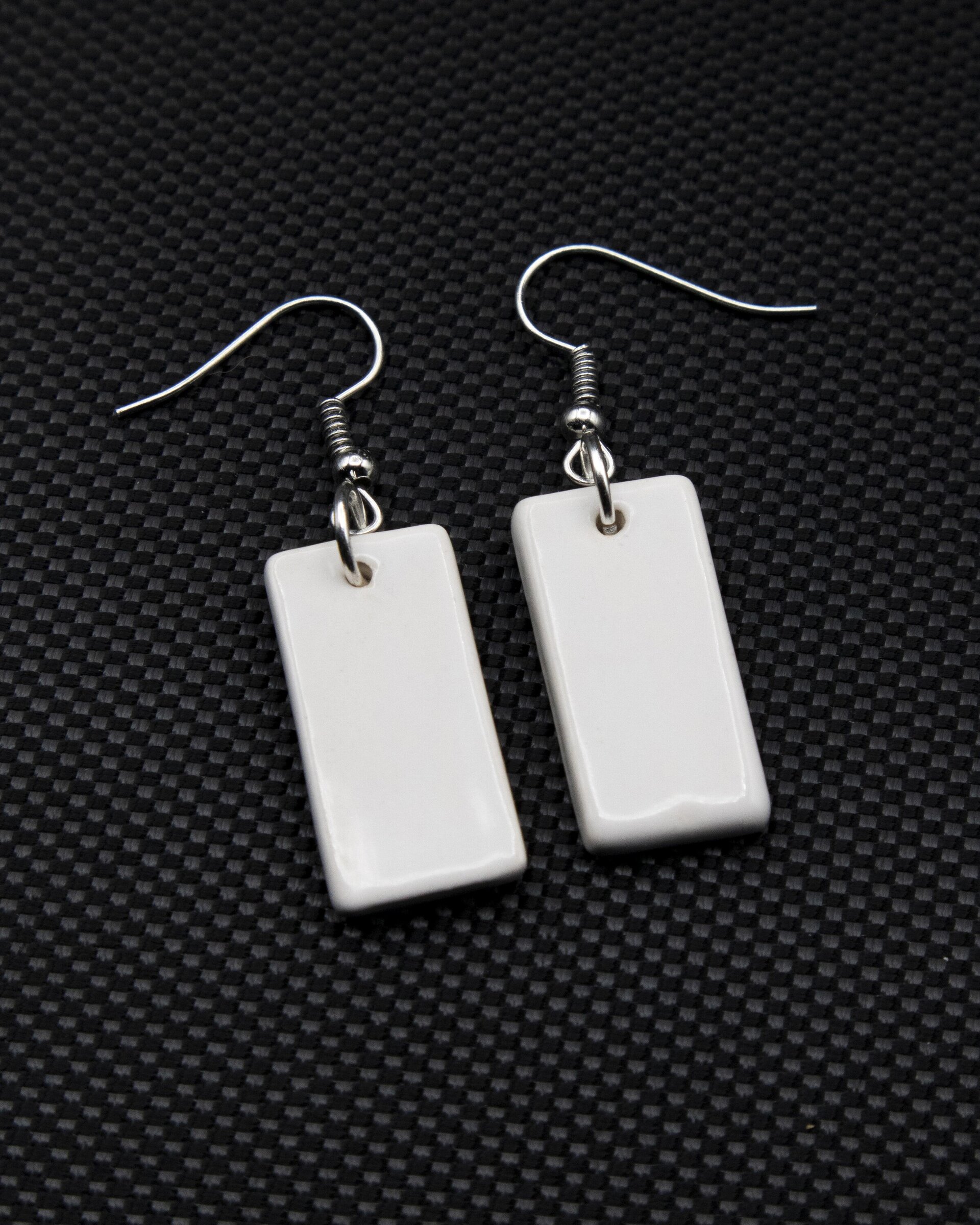 Pendientes rectangulares blancos - 3